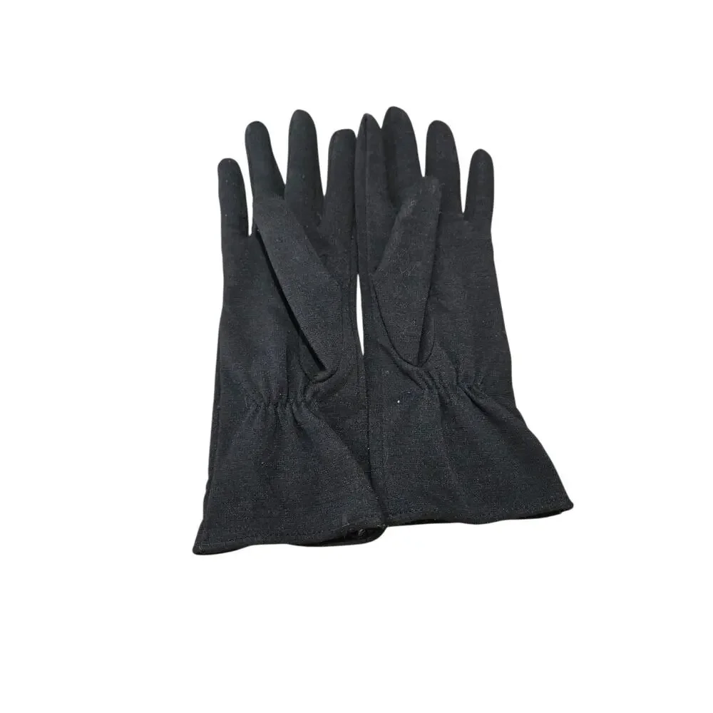 Studded black gloves, one size